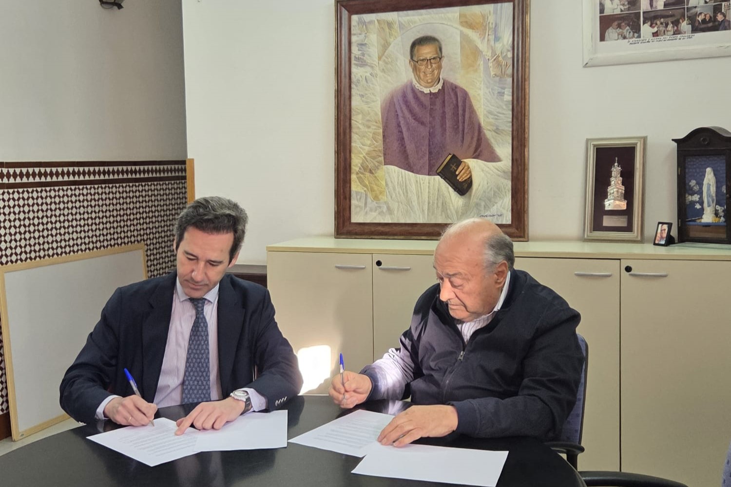 firma caes padre leonardo